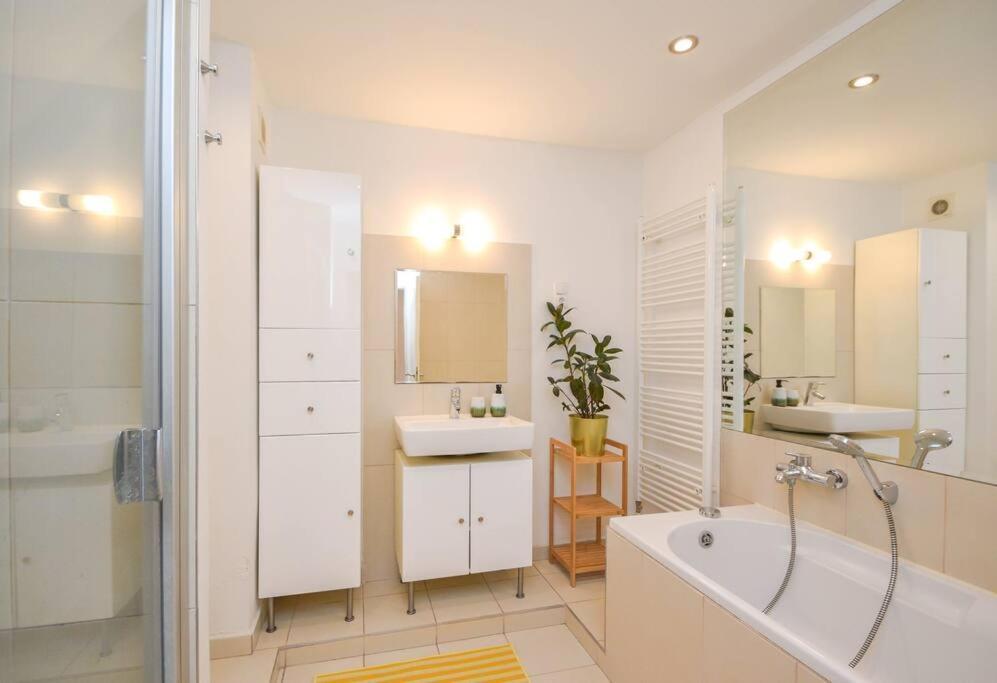 Old Town 2Br With Best View Μπρατισλάβα Εξωτερικό φωτογραφία